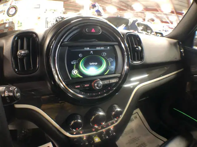 2018 MINI Cooper Countryman Cooper S E ALL4 LEATHER PANO/ROOF NA dans Autos et camions dans Ville de Toronto - Image 23