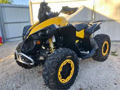APPLY NOW: https://www.ridecollective.ca/get-pre-approved The 2010 Can-Am Renegade 800R is a high-pe...