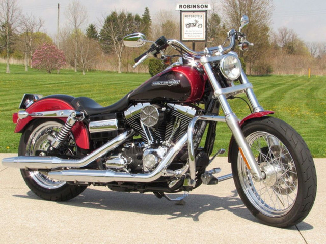 2013 Harley-Davidson FXDC Dyna Super Glide Custom in Sport Touring in Leamington