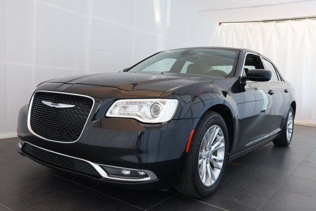 2016 Chrysler 300 TOURING,CAM RECUL, CUIR, TOIT PANO, CRUISE EXC dans Autos et camions  à Ville de Montréal - Image 2