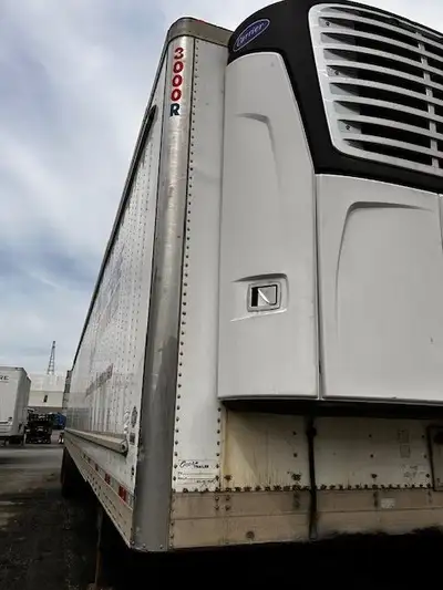 2014 UTILITY 53' TRIDEM REEFER AIR RIDE Length: 53' Width: 102" Height: 13'6" King Pin: 36" Suspensi...
