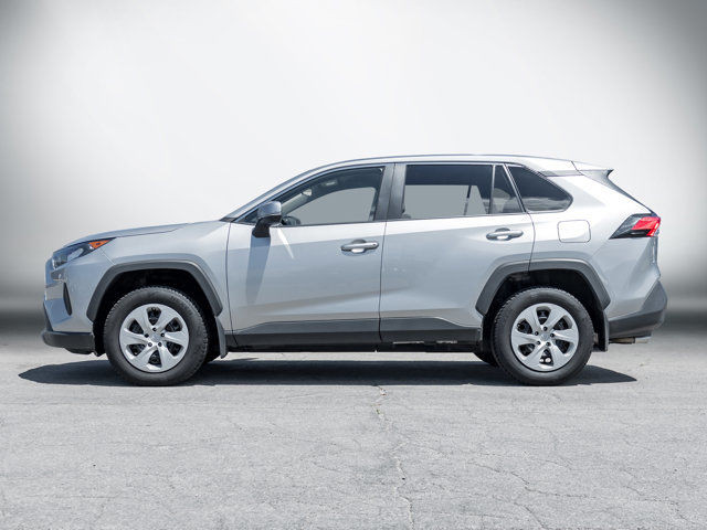 2023 Toyota RAV4 LE | Heated Seats | Clean Carfax | Rear View in Cars & Trucks in Hamilton - Image 3