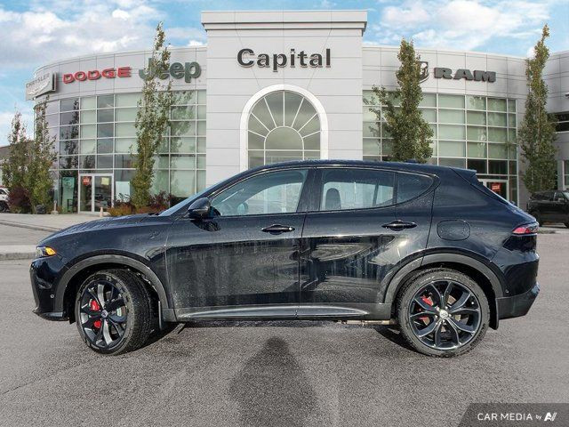 2024 Dodge Hornet R/T | Blacktop and Track Pack Bundle in Cars & Trucks in Edmonton - Image 2