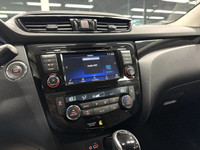 The 2023 Nissan Qashqai is a compact SUV that combines advanced technology, comfort, and versatility... (image 9)