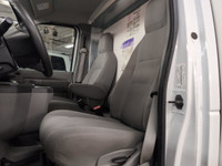 Le Ford E-450 cube de 16 pieds est un véhicule fiable, robuste et puissant, conçu pour accomplir les... (image 9)