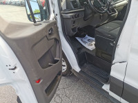 • Power_Steering • Power_Brakes • Power_Windows • Power_Mirrors • Power_Locks • Air_Conditioning • C... (image 9)