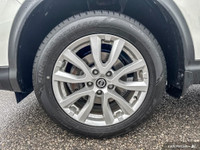 Experience comfort, confidence, and advanced safety in the 2021 Nissan Qashqai S FWD. This compact S... (image 5)
