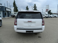 Welcome to Central Truck Sales. 2017 GMC YUKON XL SLE EDTION 8 PAAS 4X4 , 5.3 vortec engine automati... (image 4)