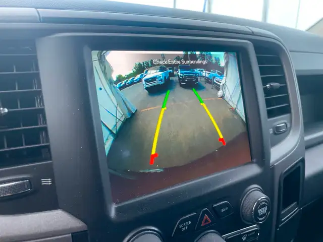 2020 Ram 1500 Classic NIGHT EDITION CREW 4X4 V8 *CARPLAY* BLUETO in Cars & Trucks in Laurentides - Image 13