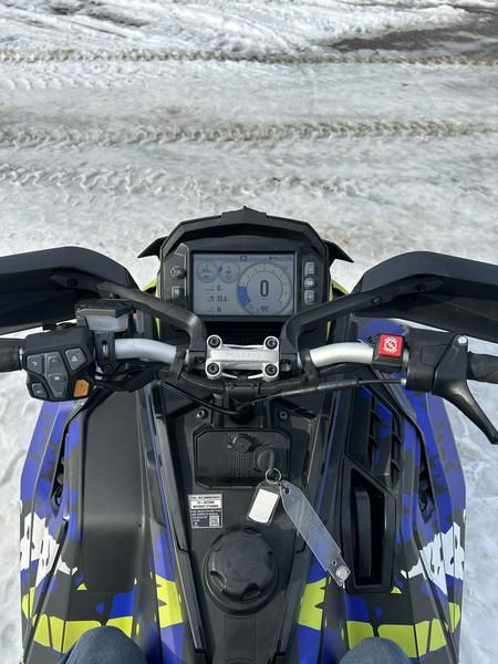 2021 Polaris 850 Switchback Assault 146 in Snowmobiles in Sault Ste. Marie - Image 4