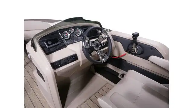 2023 Legend Q-Series Dual Lounge Sport Pro in Powerboats & Motorboats in Saskatoon - Image 8
