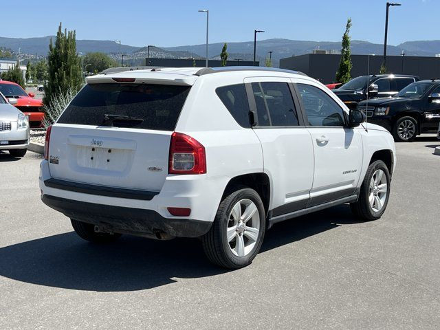 2013 Jeep Compass North | AS IS - WHOLESALE TO PUBLIC in Cars & Trucks in Kelowna - Image 4