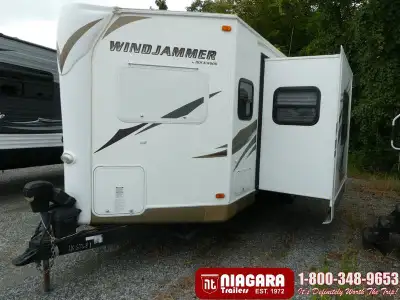 Year: 2012 Stock Number: UX6768 Status: PreOwned Weight: 6471 Lbs. Length: 29 ft Sleeps: 6 Included...