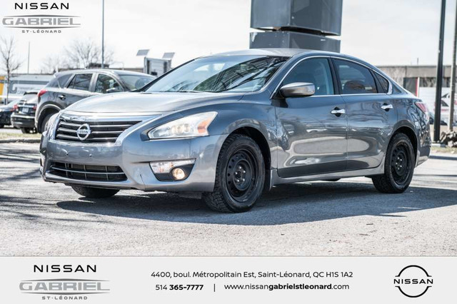 2015 Nissan Altima 2.5 SV in Cars & Trucks in City of Montréal