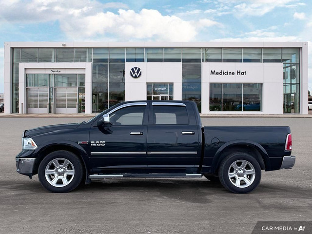 2015 Ram 1500 Laramie Limited Ecodiesel, Sunroof, Loaded Luxury  in Cars & Trucks in Medicine Hat - Image 4