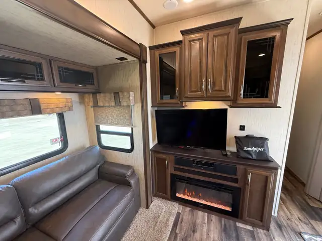 2019 Forest River Sandpiper 404QBWD  in Park Models in St. Albert - Image 23