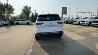SPECIAL OFFER! This 2025 JEEP GRAND CHEROKEE L LIMITED 4X4 has the following options Capri Leatheret... (image 7)