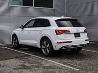 This Audi Q5 boasts a Intercooled Turbo Gas/Electric I-4 2.0 L/121 engine powering this Automatic tr... (image 5)