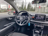This Kia Rio 5-door boasts a Regular Unleaded I-4 1.6 L/98 engine powering this Variable transmissio... (image 8)