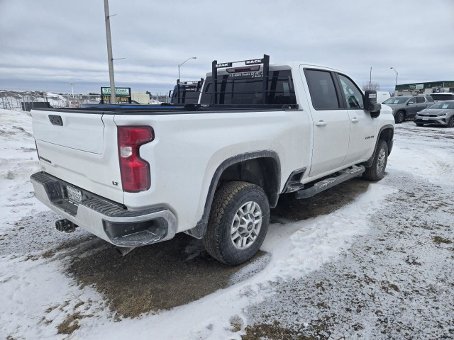 2024 Chevrolet Silverado 2500 4WD Crew Cab 159" LT in Cars & Trucks in Thunder Bay - Image 2