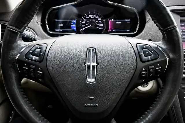 2014 Lincoln MKT ECOBOOST in Cars & Trucks in Ottawa - Image 19