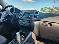 GARANTIE 1 ANS CREDIT DIRECT EN LIGNE AU WWW.AUTO-INTERNET.CA WOW 2016 VOLKS TIGUAN 4 MOTION AWD TOU... (image 4)