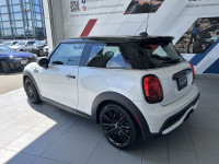 2024 MINI Cooper S FWD 7-Speed Automatic 2.0L 16V TwinPower Turbo EXTERIOR - NANUQ WHITE INTERIOR -... (image 3)