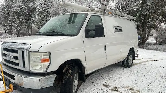 2010 Ford Econoline Cargo Van E-35063406570562049123