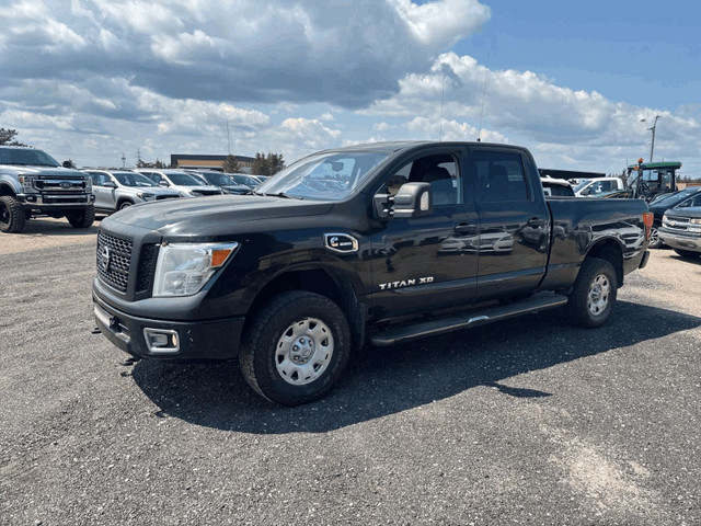 2016 Nissan Titan XD 4x4 Crew Cab XD | CUMMINS DIESEL | NO ACCID in Cars & Trucks in City of Toronto