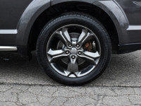 Engine: V6 Cylinder Engine 3.6L L/100Km City: 12.9 L/100Km Hwy: 8.4 Safety Equipment ABS And Driveli... (image 6)