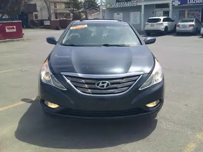 2013 Hyundai Sonata 156000 KM Price $7999 ON or QC Safety Included Warranty Included Carfax Included...