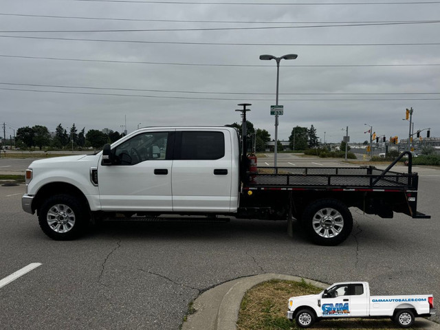2021 Ford F-350 XLT Crew Cab Flat Bed 4WD in Cars & Trucks in City of Toronto - Image 4