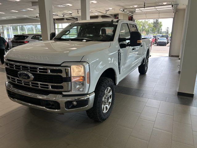 2023 Ford Super Duty F-350 SRW XLT FX4 Off Road Pkg 7.3 *6 Psg* in Cars & Trucks in Fort McMurray