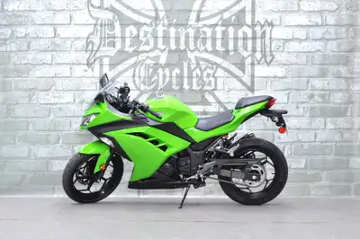 ONLY 3105 km on this totally stock and un-touched, 2015 Kawasaki Ninja EX300! Lime Green in color wi...