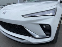 Pristinely presented in Summit White, this 2025 Buick Envista SPORT TOURING combines the elegance of... (image 2)