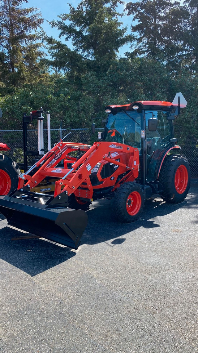 KIOTI DK6020SE HST CABBED 60HP TRACTOR W/ LOADER in Farming Equipment in Strathcona County - Image 2