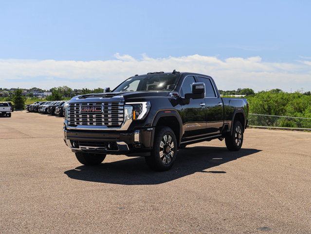 2025 GMC Sierra 3500HD Denali in Cars & Trucks in Strathcona County - Image 4