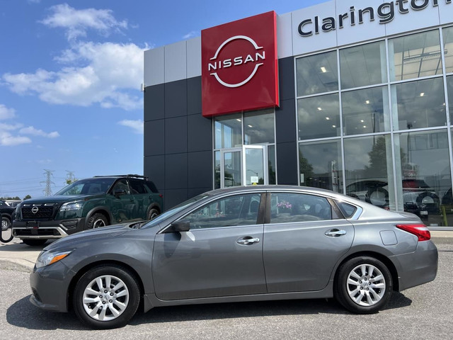 2016 Nissan Altima 4dr Sdn I4 CVT 2.5 S for sale in Cars & Trucks in Oshawa / Durham Region - Image 2