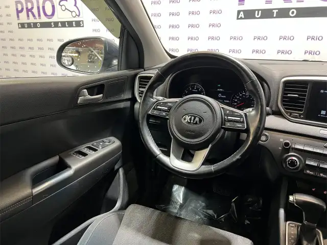 2020 Kia Sportage in Cars & Trucks in Ottawa - Image 29