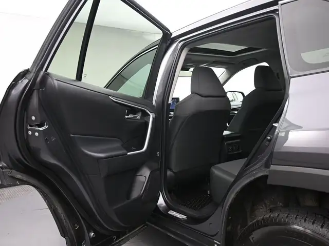 2023 Toyota RAV4 XLE in Cars & Trucks in City of Halifax - Image 17