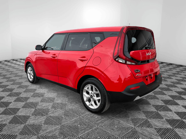 2022 Kia Soul EX IVT in Cars & Trucks in Medicine Hat - Image 3