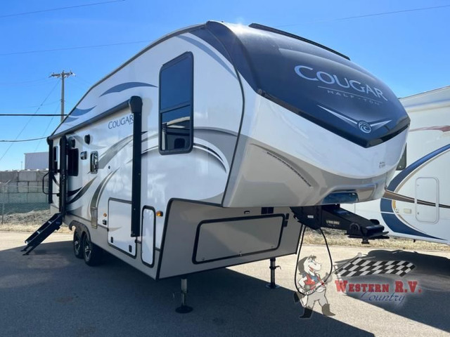 2021 Keystone RV Cougar Half-Ton 24RDS in Travel Trailers & Campers in Calgary - Image 3