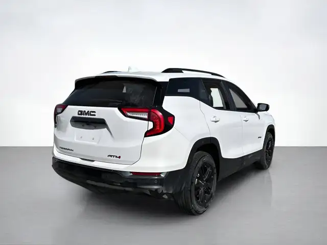 2022 GMC Terrain AT4 | Panoramic Sunroof | Bose Audio in Cars & Trucks in Calgary - Image 6