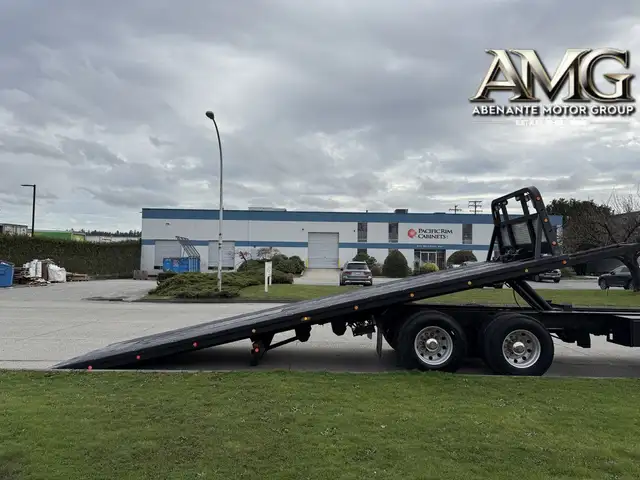 2000 International 4900 25 Foot Roll-Off Flatdeck Spicer 10 Spee in Heavy Trucks in Delta/Surrey/Langley - Image 15