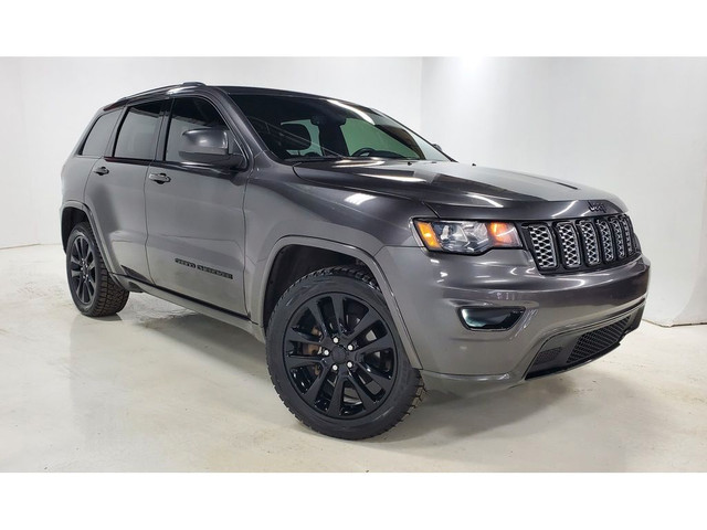  2019 Jeep Grand Cherokee ALTITUDE 4X4 GPS TEMPS FROID ANGLES MO in Cars & Trucks in Laval / North Shore