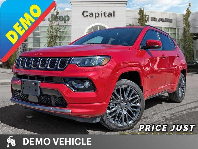 2023 Jeep Compass Limited (RED) | Dual-Pane Panoramic Sunroof in Cars & Trucks in Edmonton