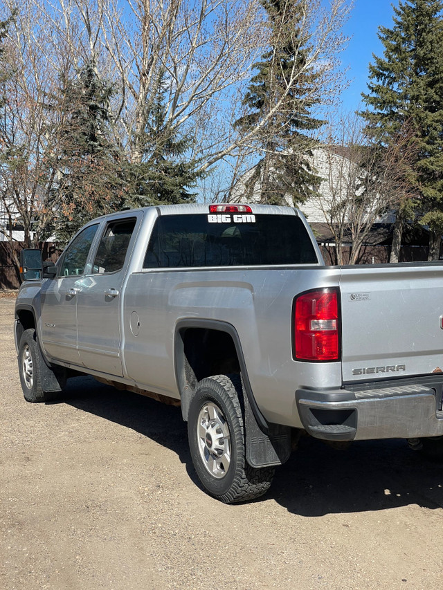 2015 GMC Sierra 2500HD in Cars & Trucks in St. Albert - Image 2