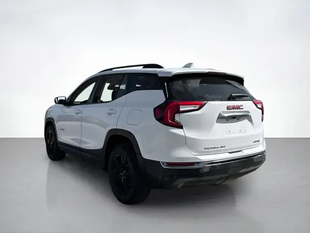 2022 GMC Terrain AT4 | Panoramic Sunroof | Bose Audio in Cars & Trucks in Calgary - Image 4
