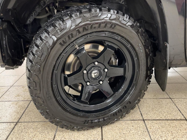 2015 Toyota Tundra PLATINUM in Cars & Trucks in Calgary - Image 4