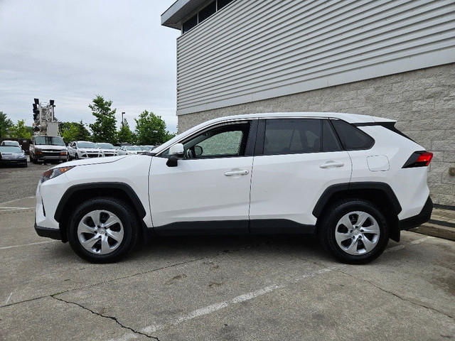 2023 Toyota RAV4 LE AWD-CARPLAY-BLIND SPOT-DRIVER ASSIST in Cars & Trucks in City of Toronto - Image 2